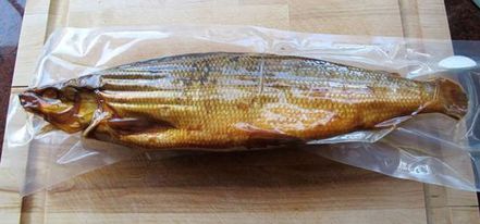 Копченая рыба из магазина