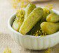 маринованные огурчики в пиале