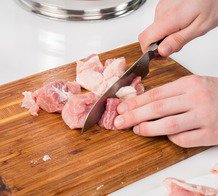 нарезанное мясо свинина