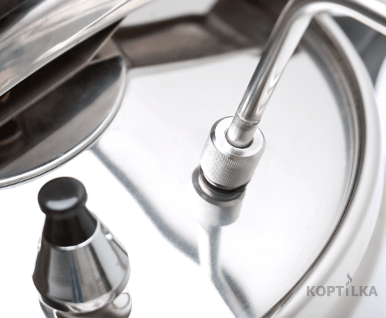 Крепление для дистиллятора крупным планом